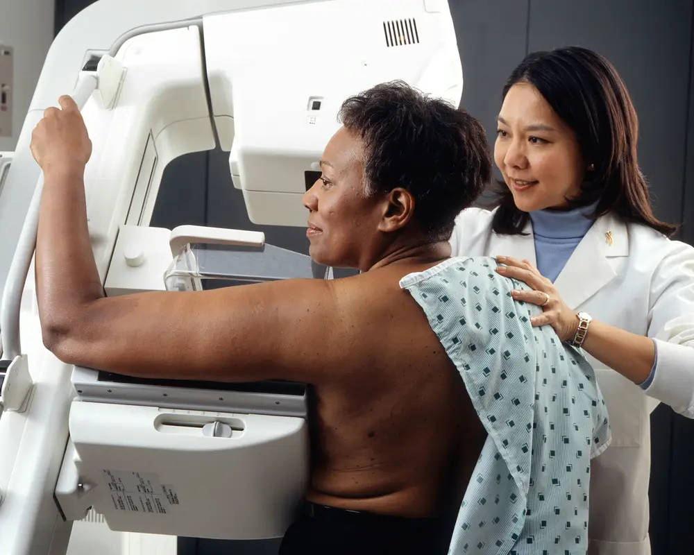 ¿Qué tan densos son tus senos? Un factor importante en la detección del cáncer de mama